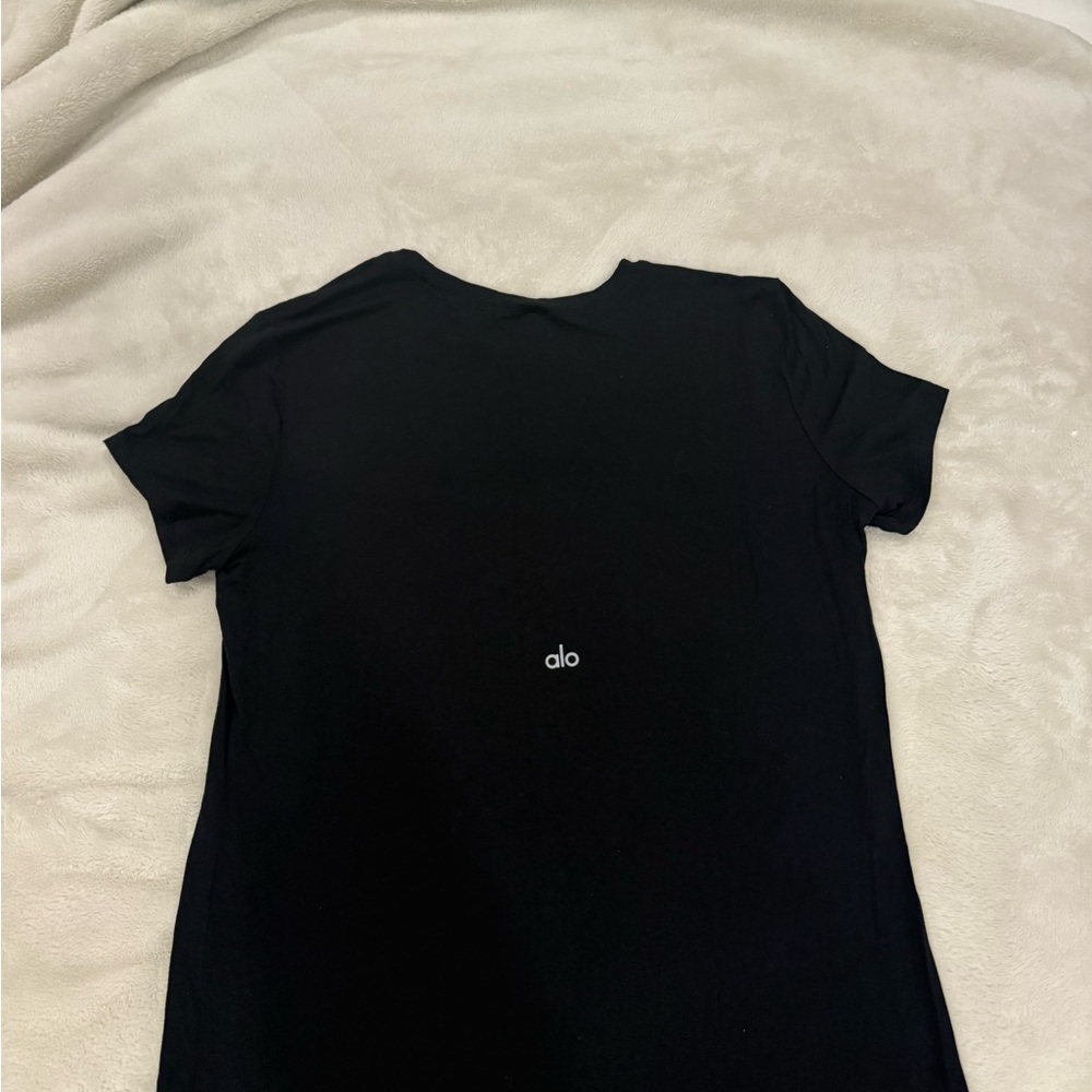 ALO Yoga Black Short Sleeve Tee
